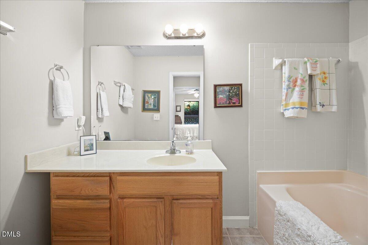 112 New Kent Place Property Photo 12