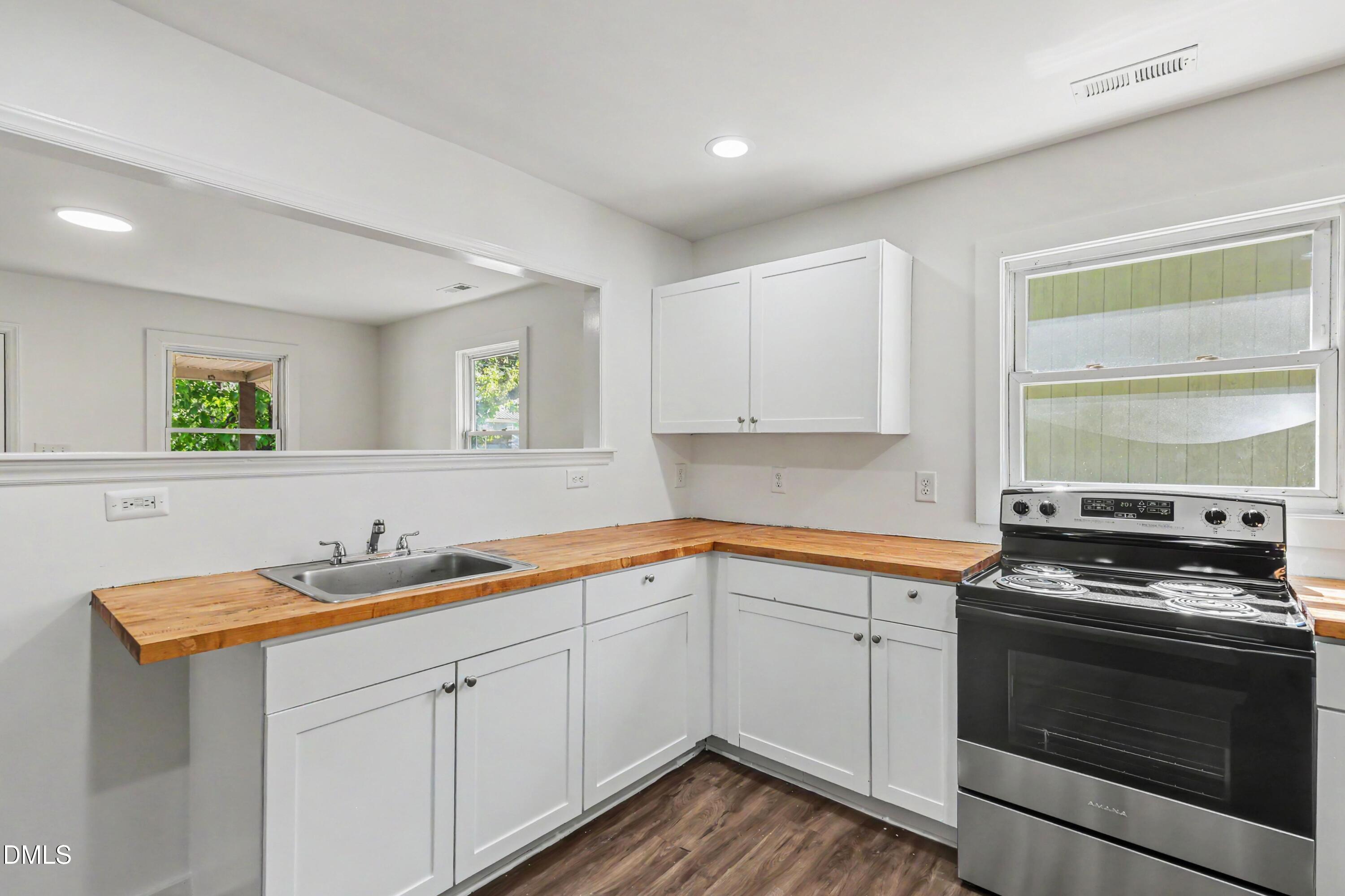 1509 N Alston Avenue Property Photo 6