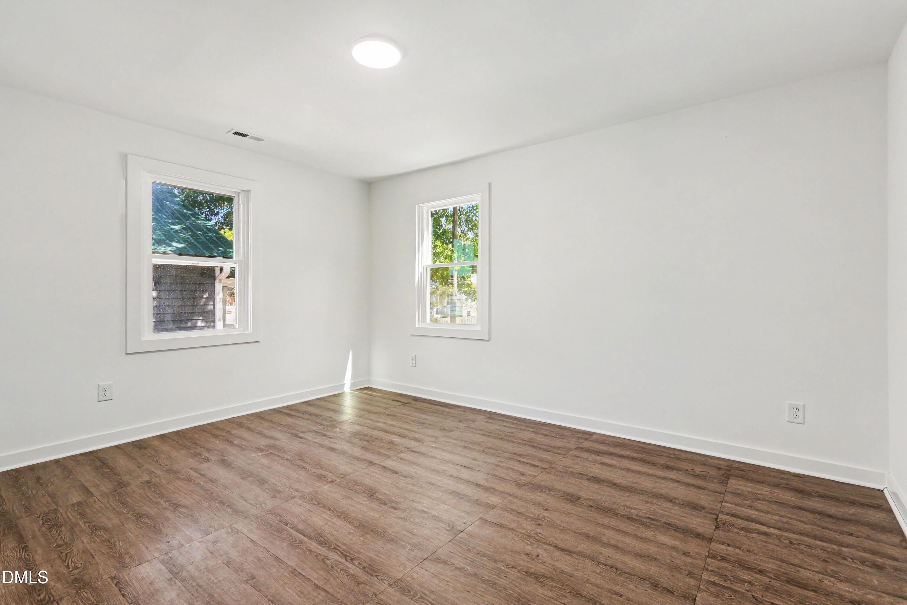 1509 N Alston Avenue Property Photo 9
