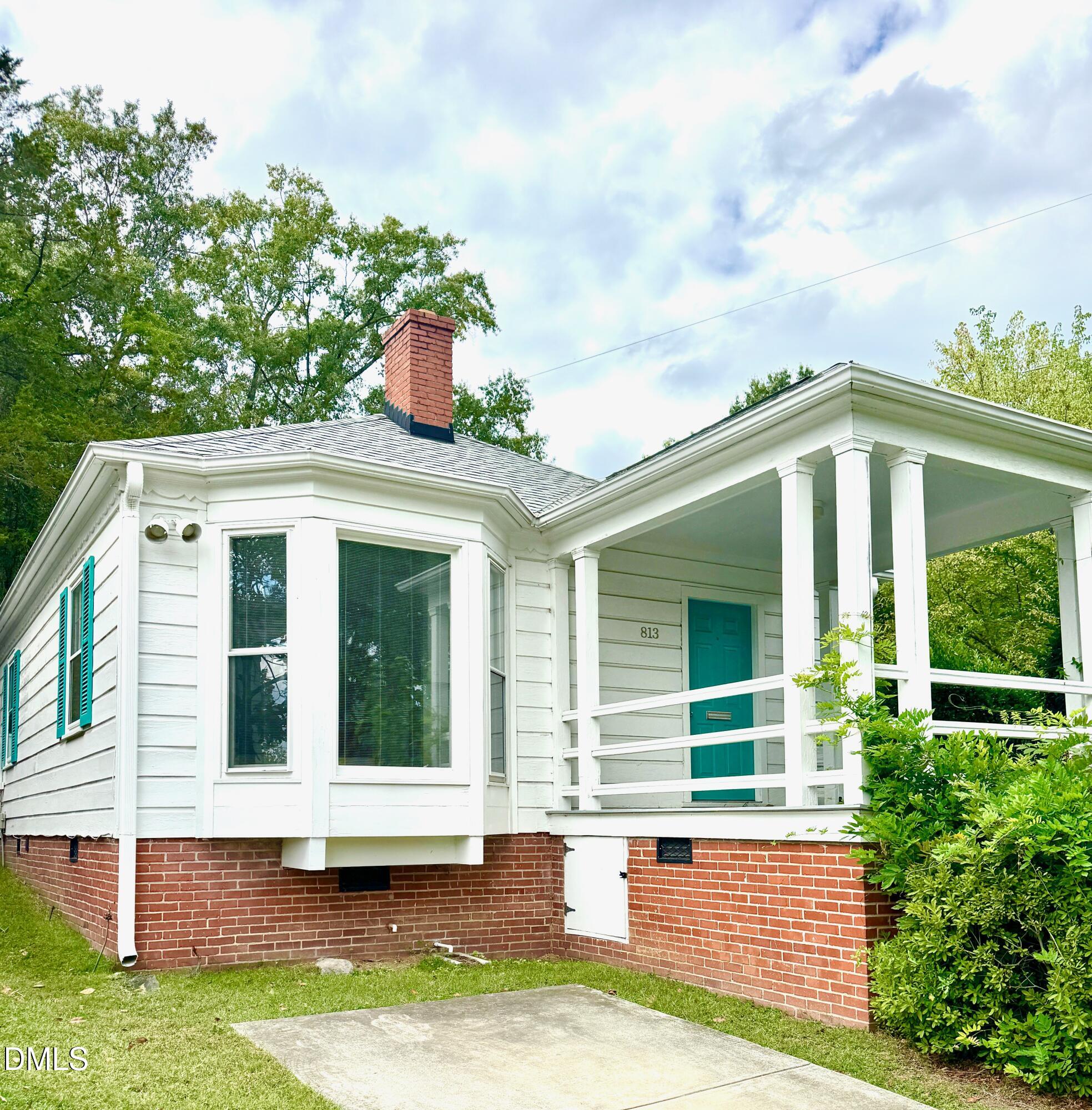 813 Watts Street Property Photo 1