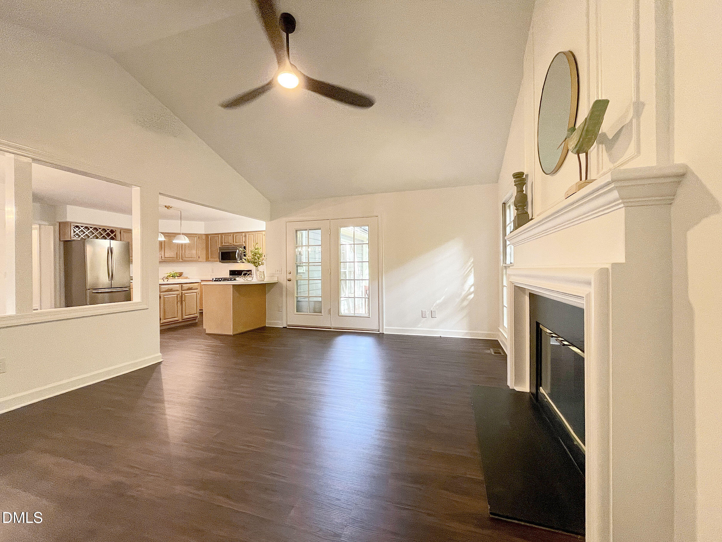 102 Hunters Crossing Property Photo 16