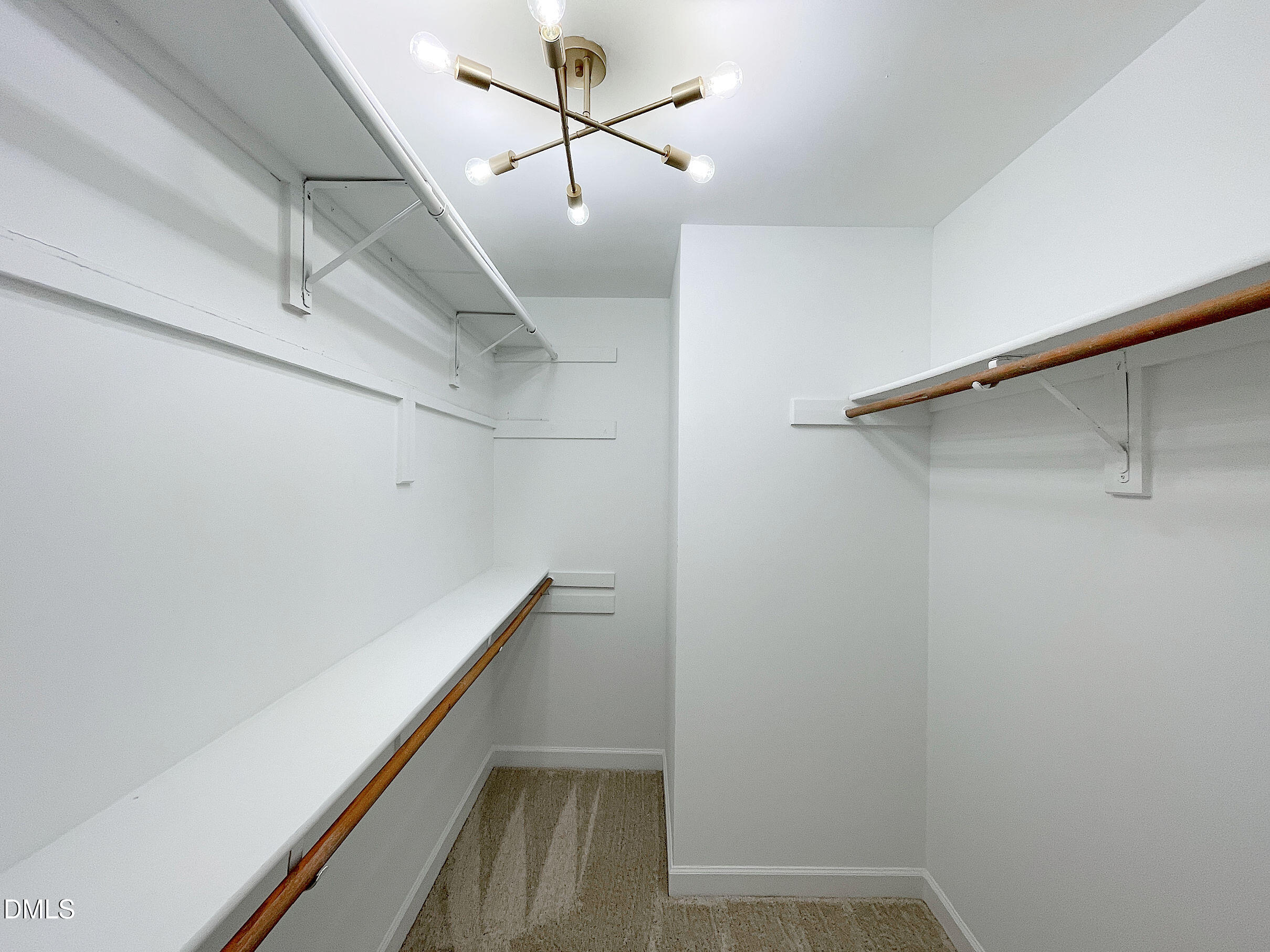 102 Hunters Crossing Property Photo 20