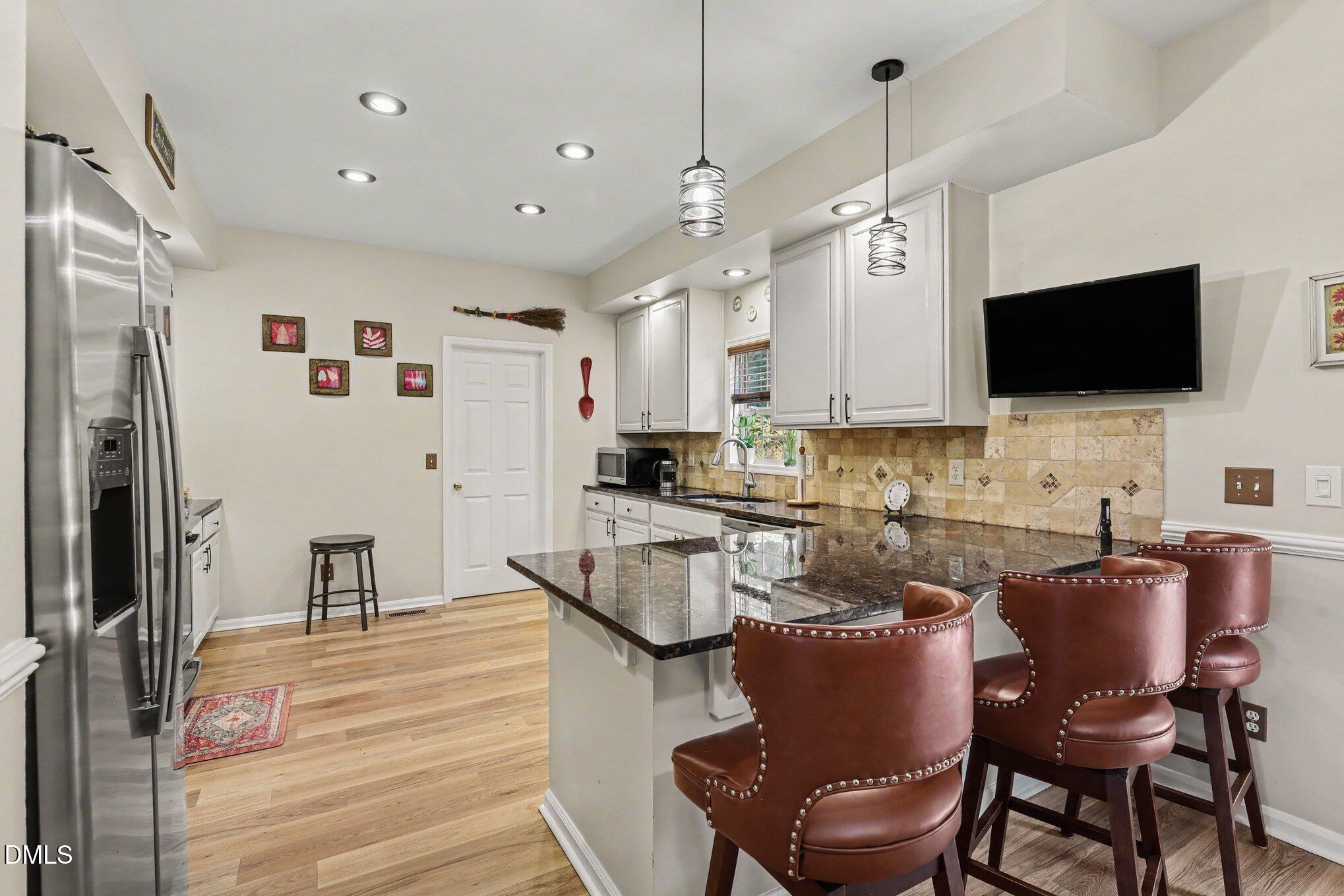 40 Meadow Lane Property Photo 9
