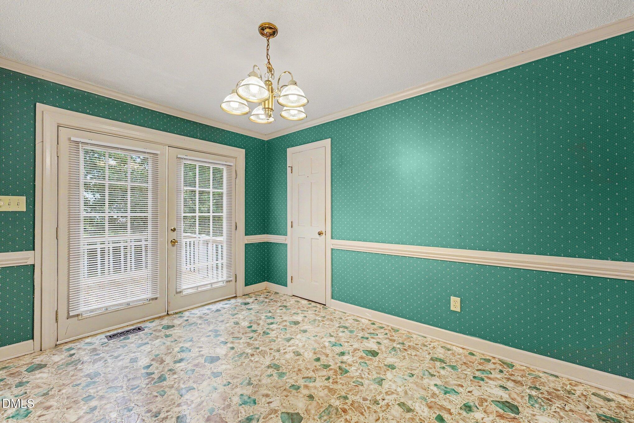 23 Brookwood Drive Property Photo 7