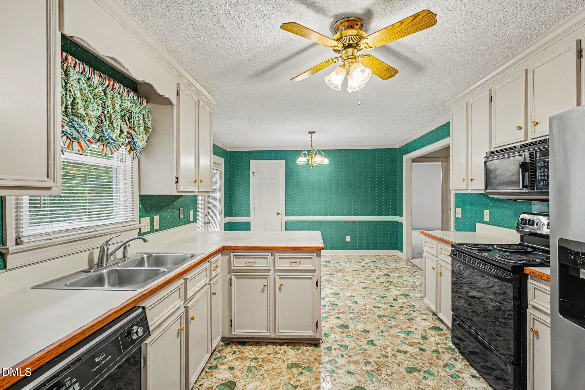 23 Brookwood Drive Property Photo 9