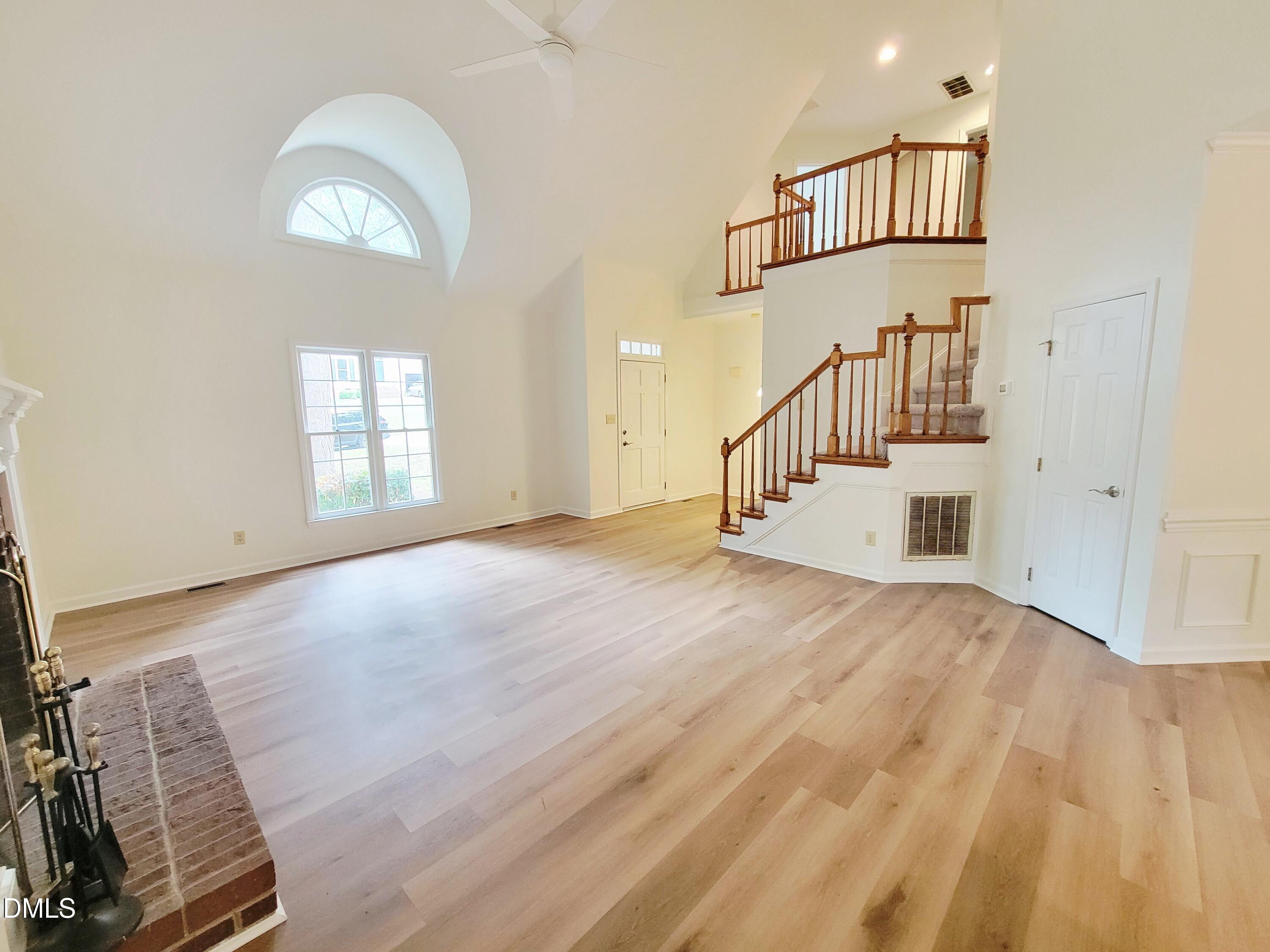 5325 Fairmead Circle Property Photo 6