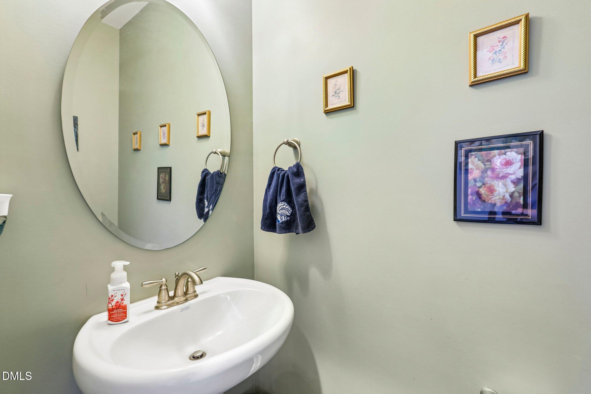 98 Kingsly Drive Property Photo 10