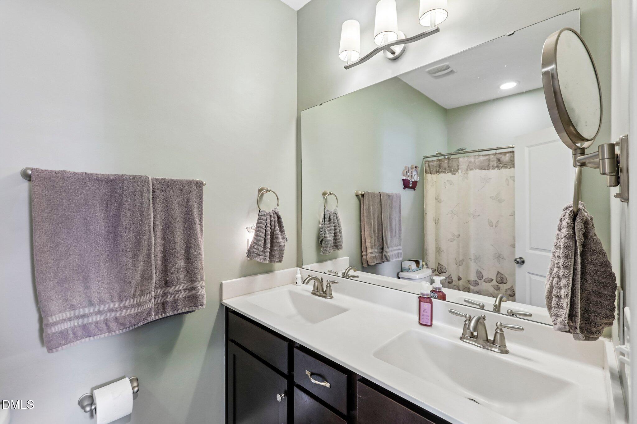 98 Kingsly Drive Property Photo 16
