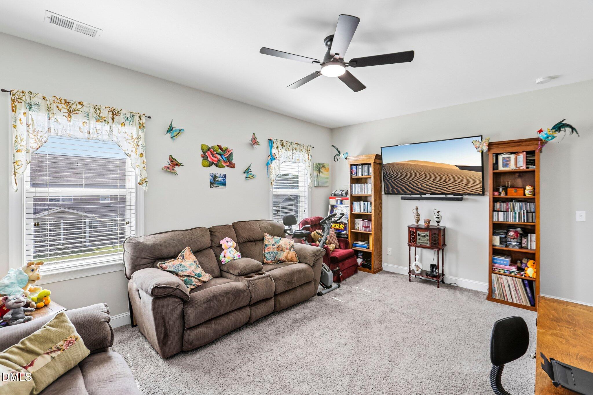 98 Kingsly Drive Property Photo 17