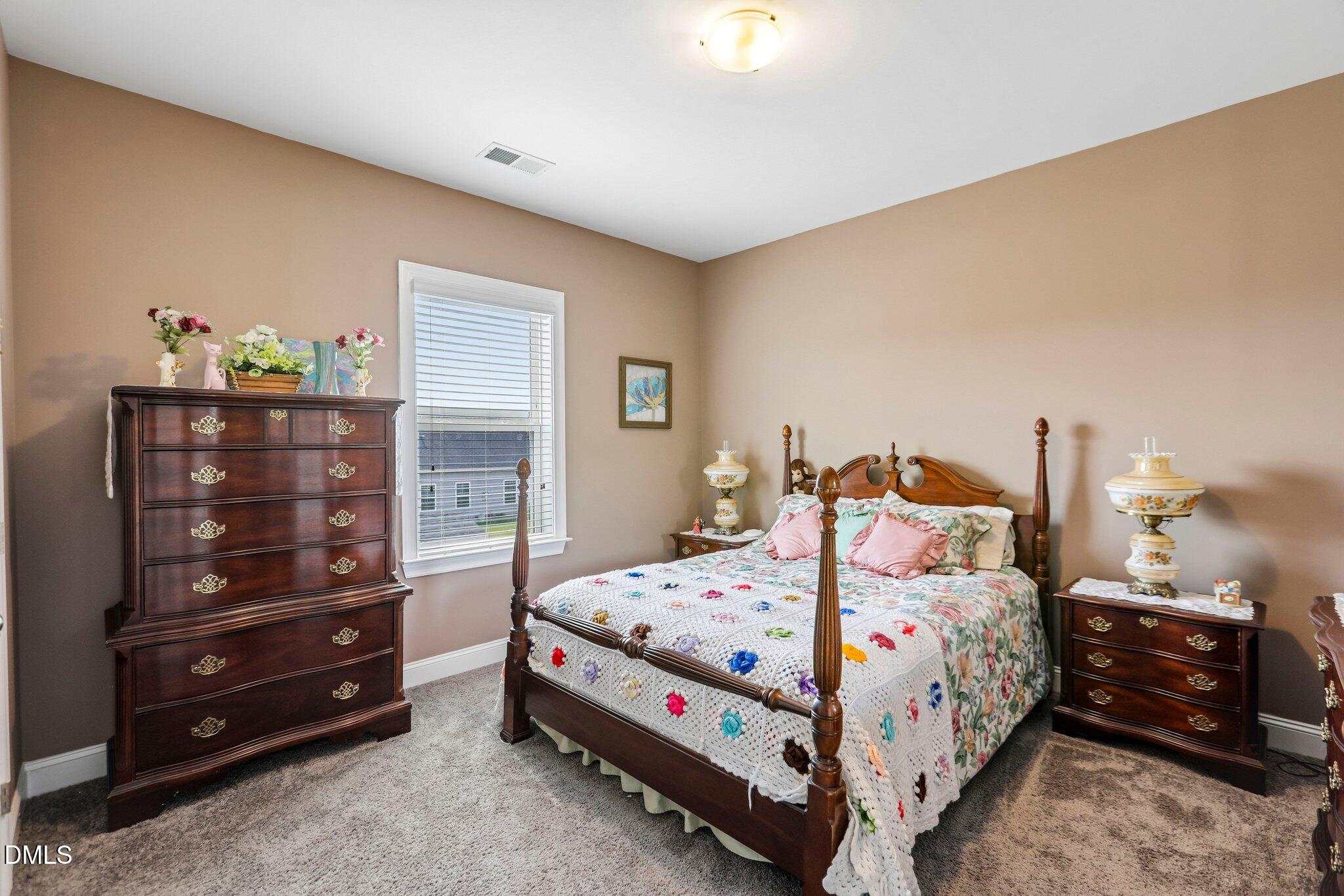 98 Kingsly Drive Property Photo 20