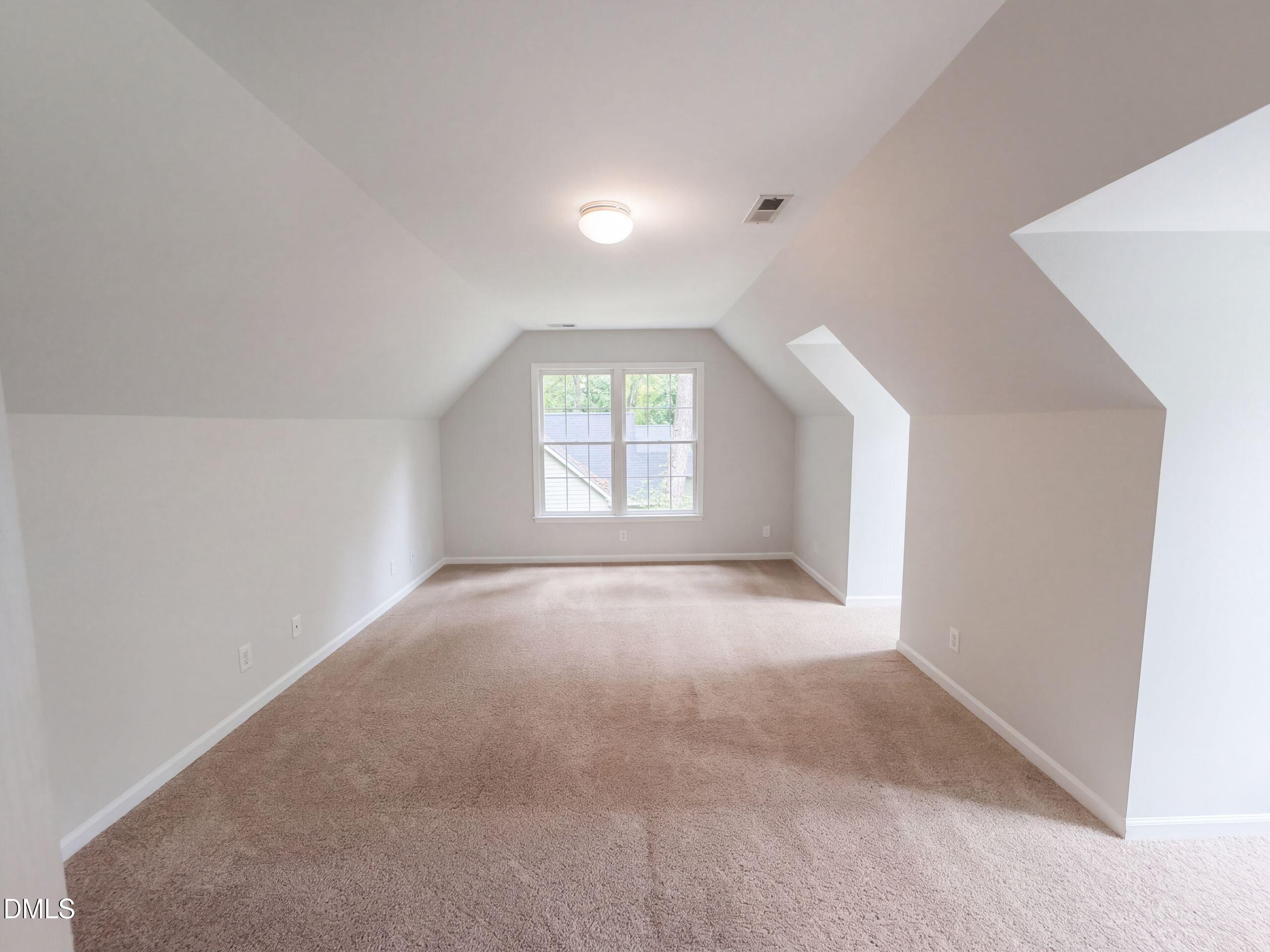 614 Lafayette Drive Property Photo 6