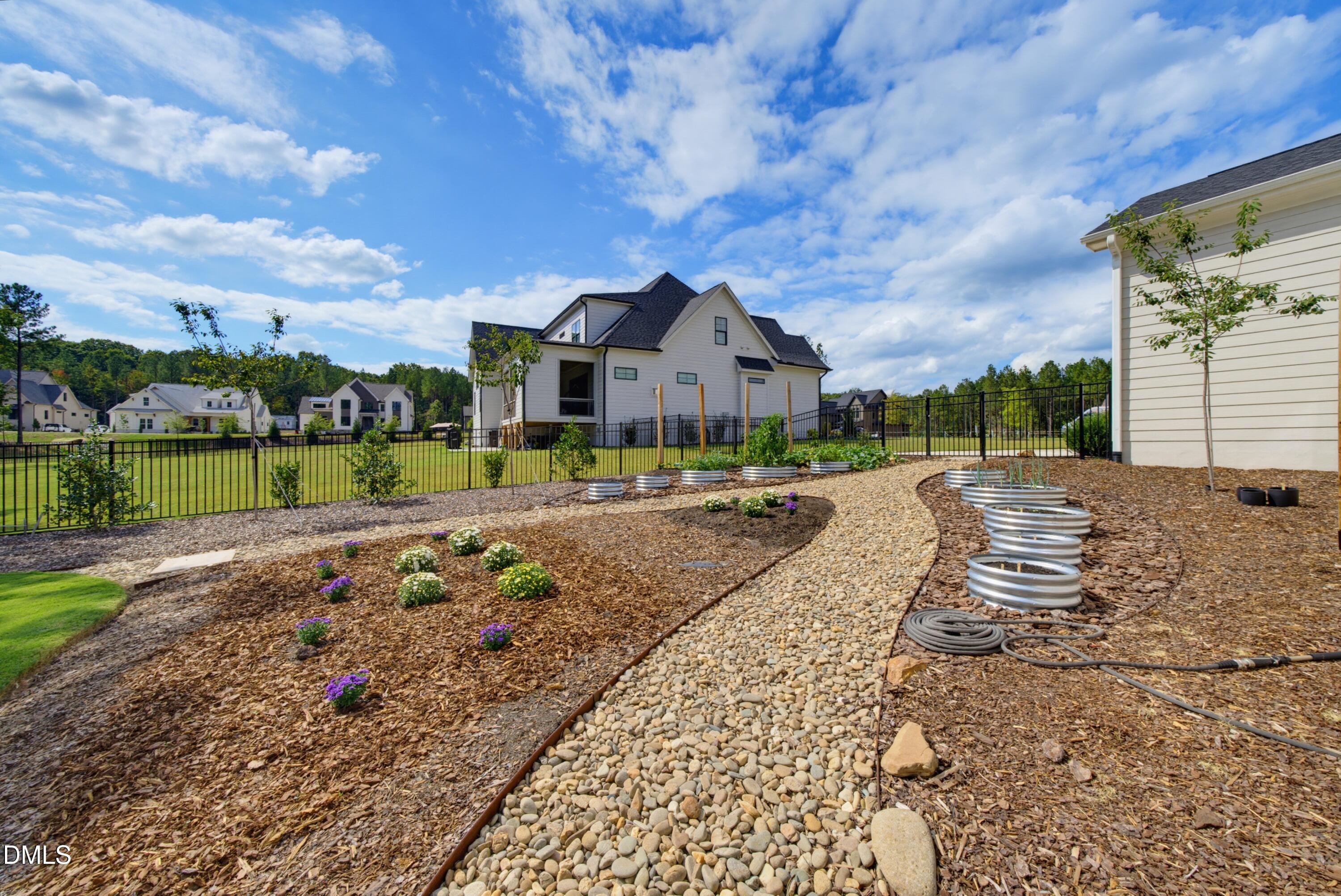40 Spanish Oak Drive Property Photo 74