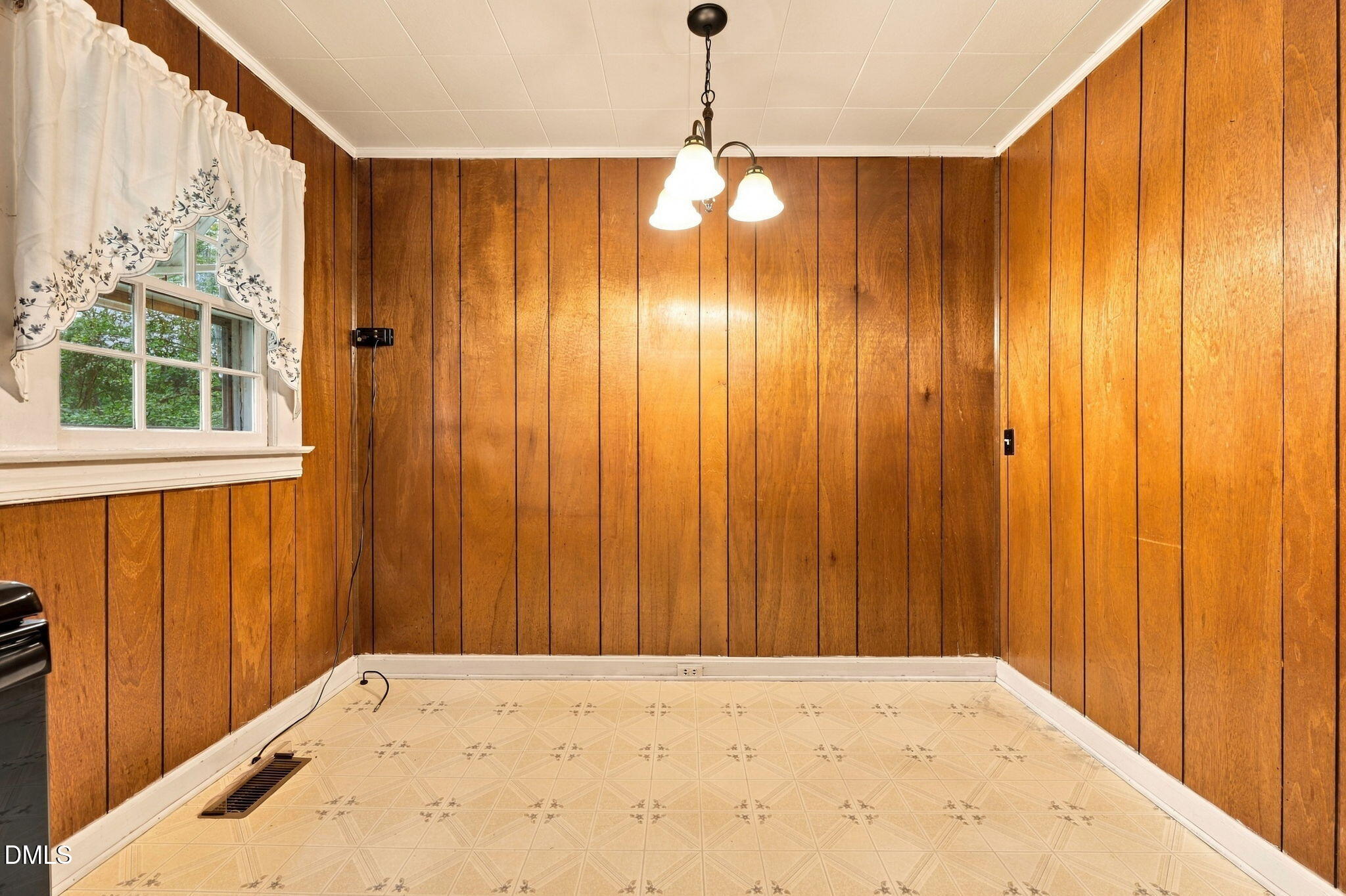 1415 Pointer Street Property Photo 18