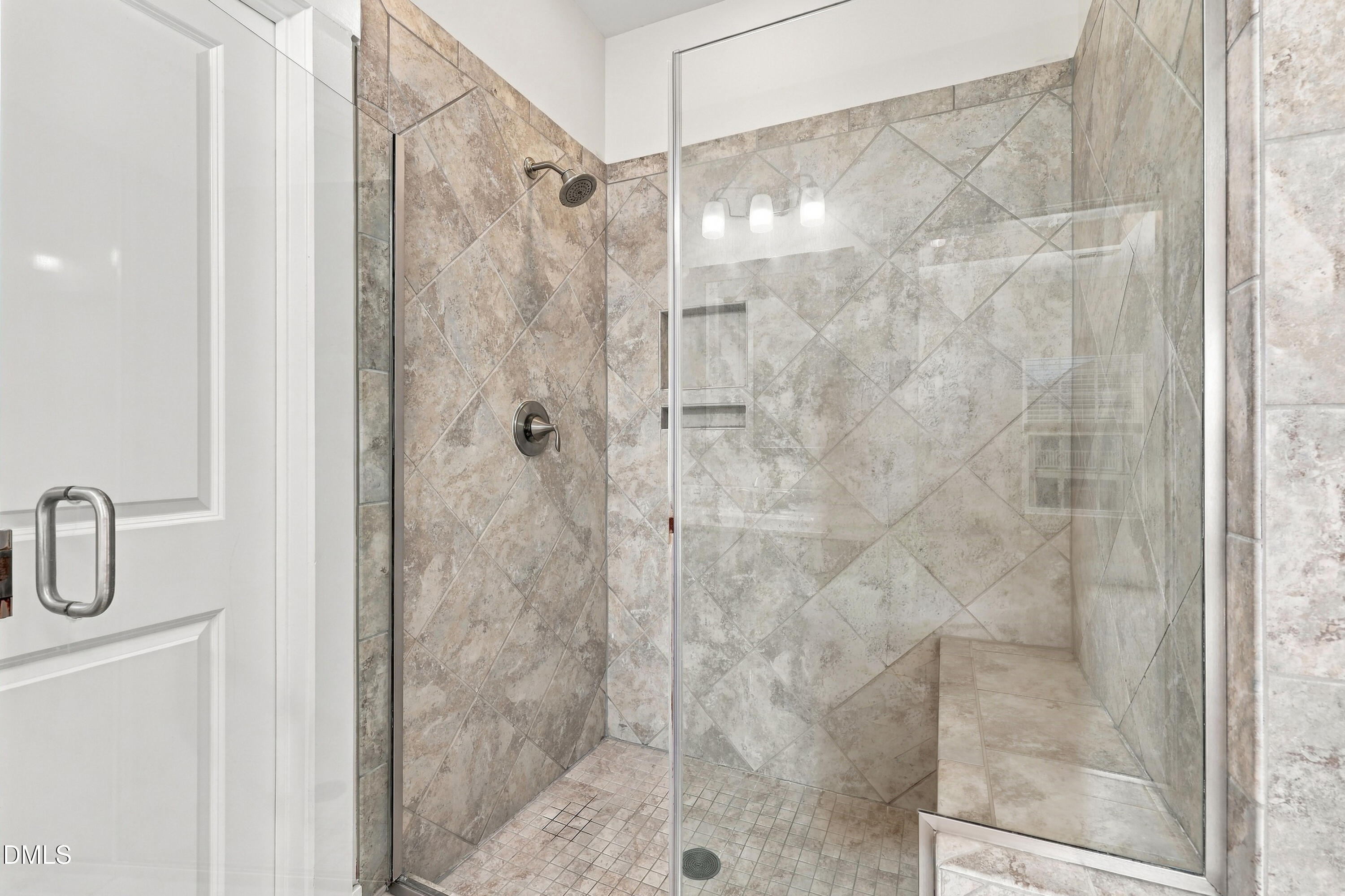 5329 Forsyth Park Street Property Photo 12