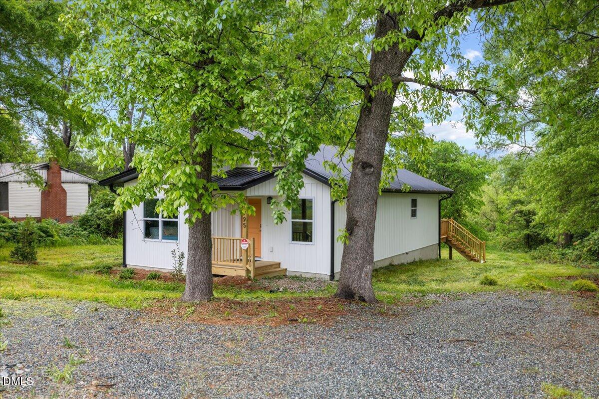 795 Lakeside Avenue Property Photo 1