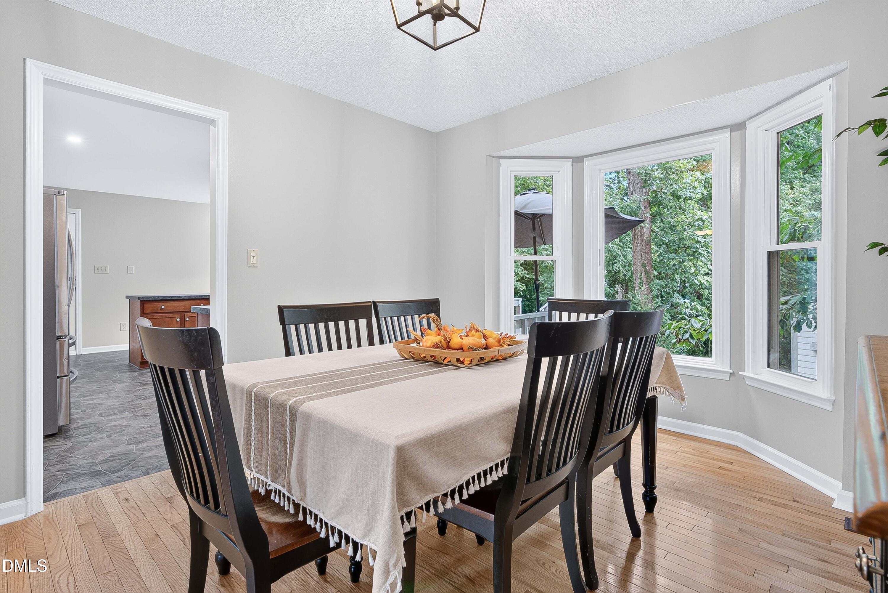 908 Clifford Drive Property Photo 11