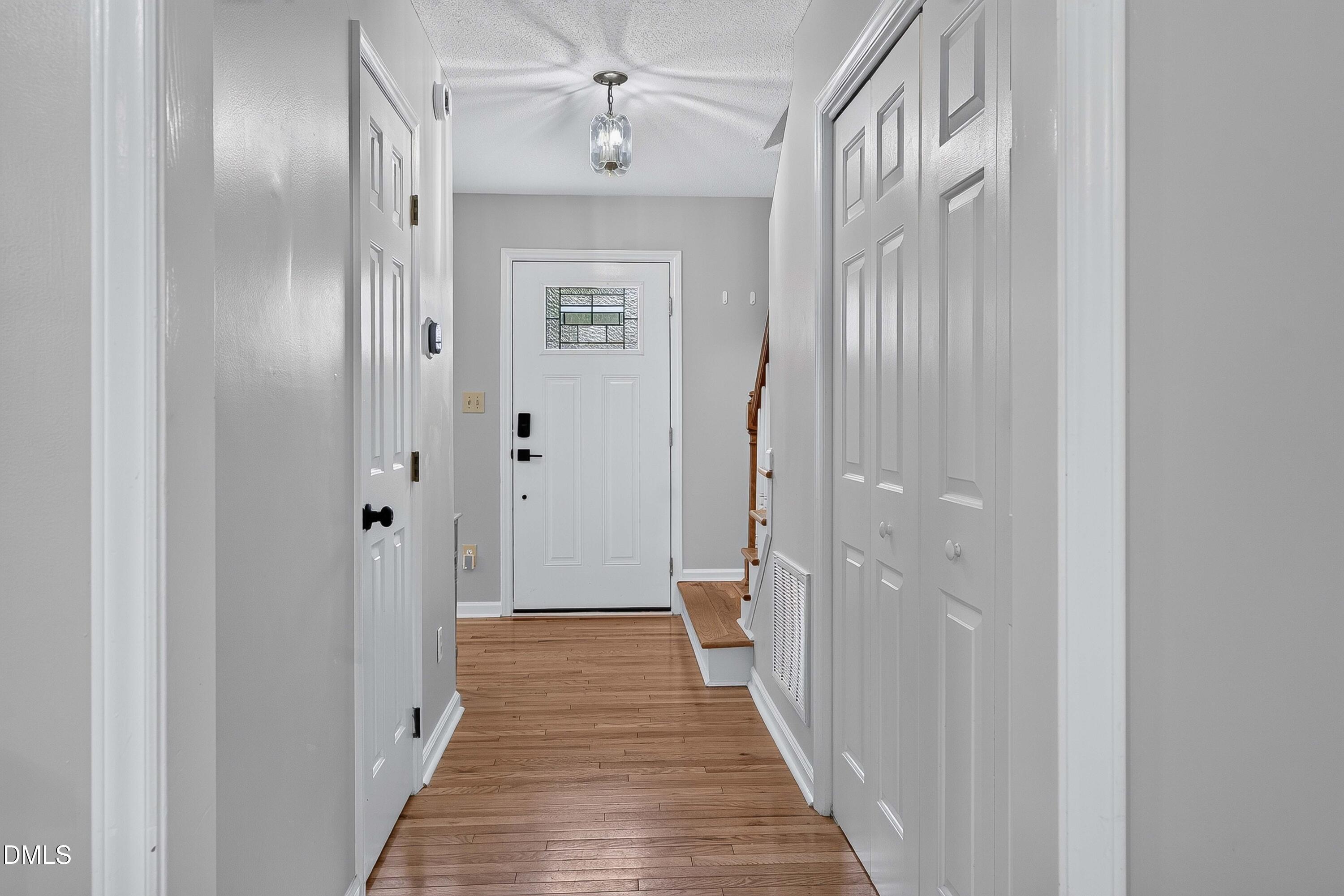 908 Clifford Drive Property Photo 15
