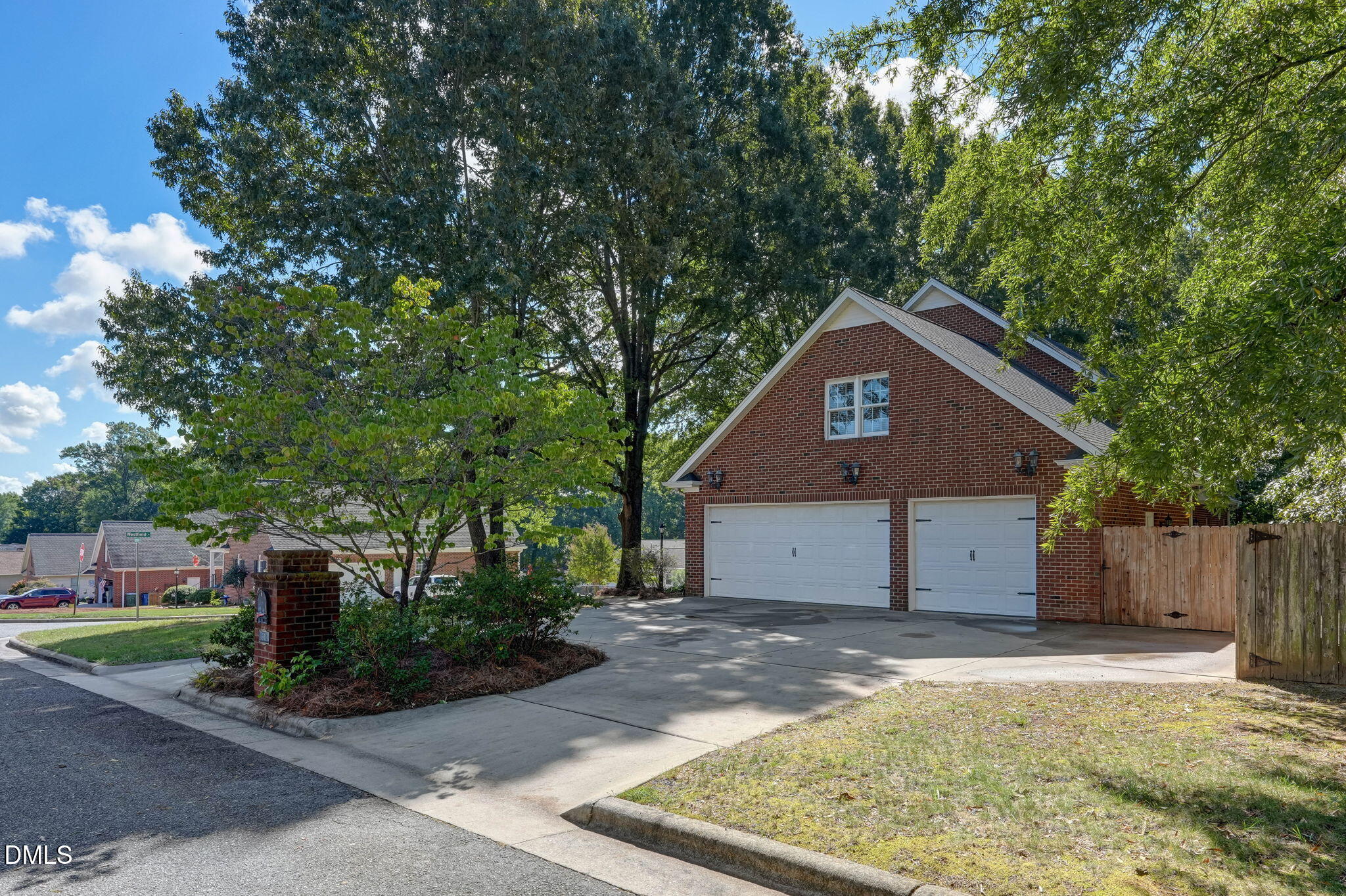 511 Westfield Lane Property Photo 6