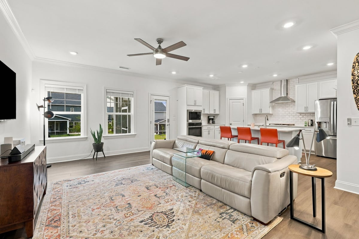 1732 Goldfinch Perch Lane Property Photo 4