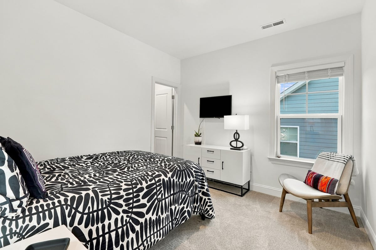 1732 Goldfinch Perch Lane Property Photo 24