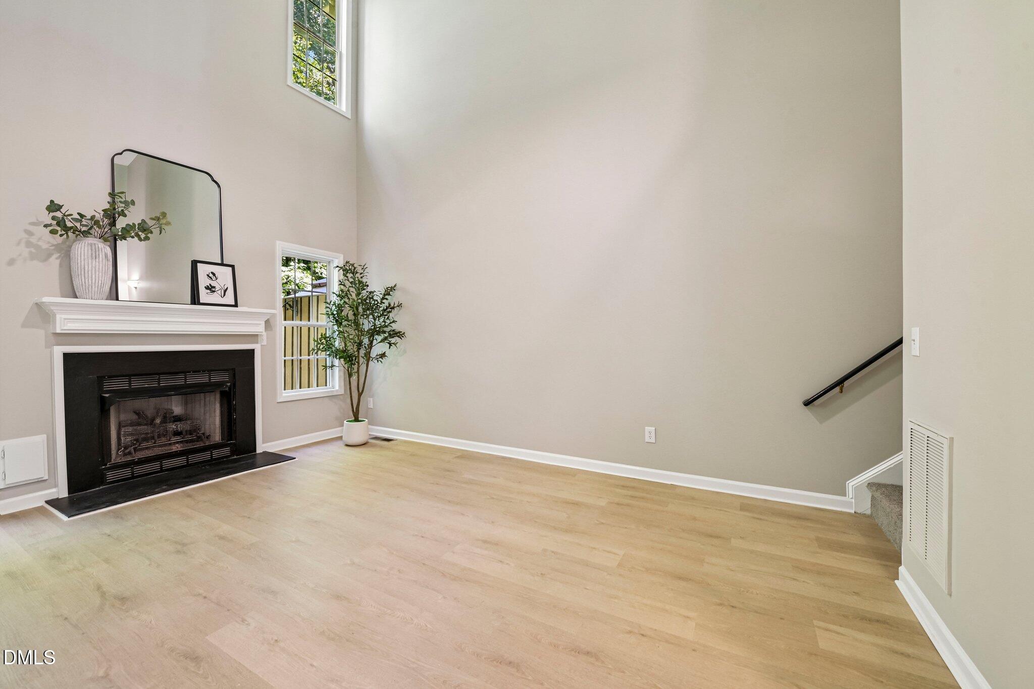 321 Silverberry Court Property Photo 2