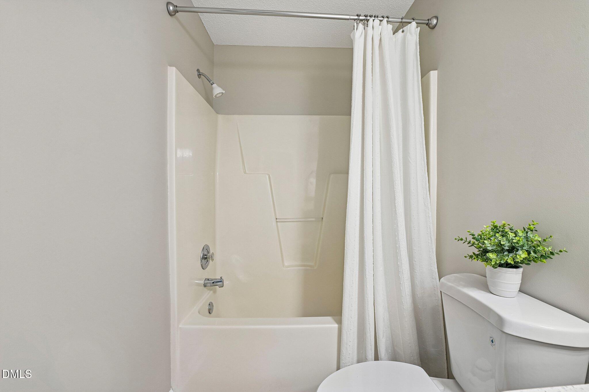 321 Silverberry Court Property Photo 25