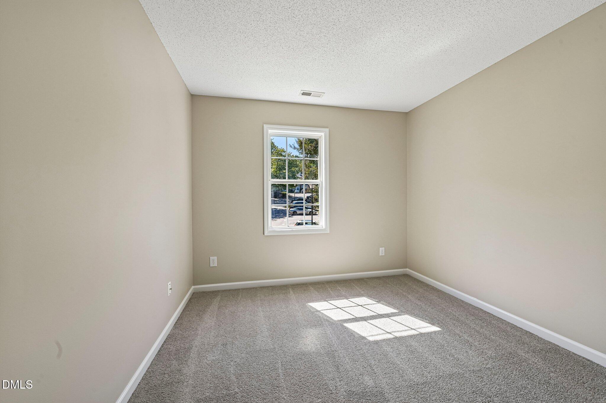 321 Silverberry Court Property Photo 30