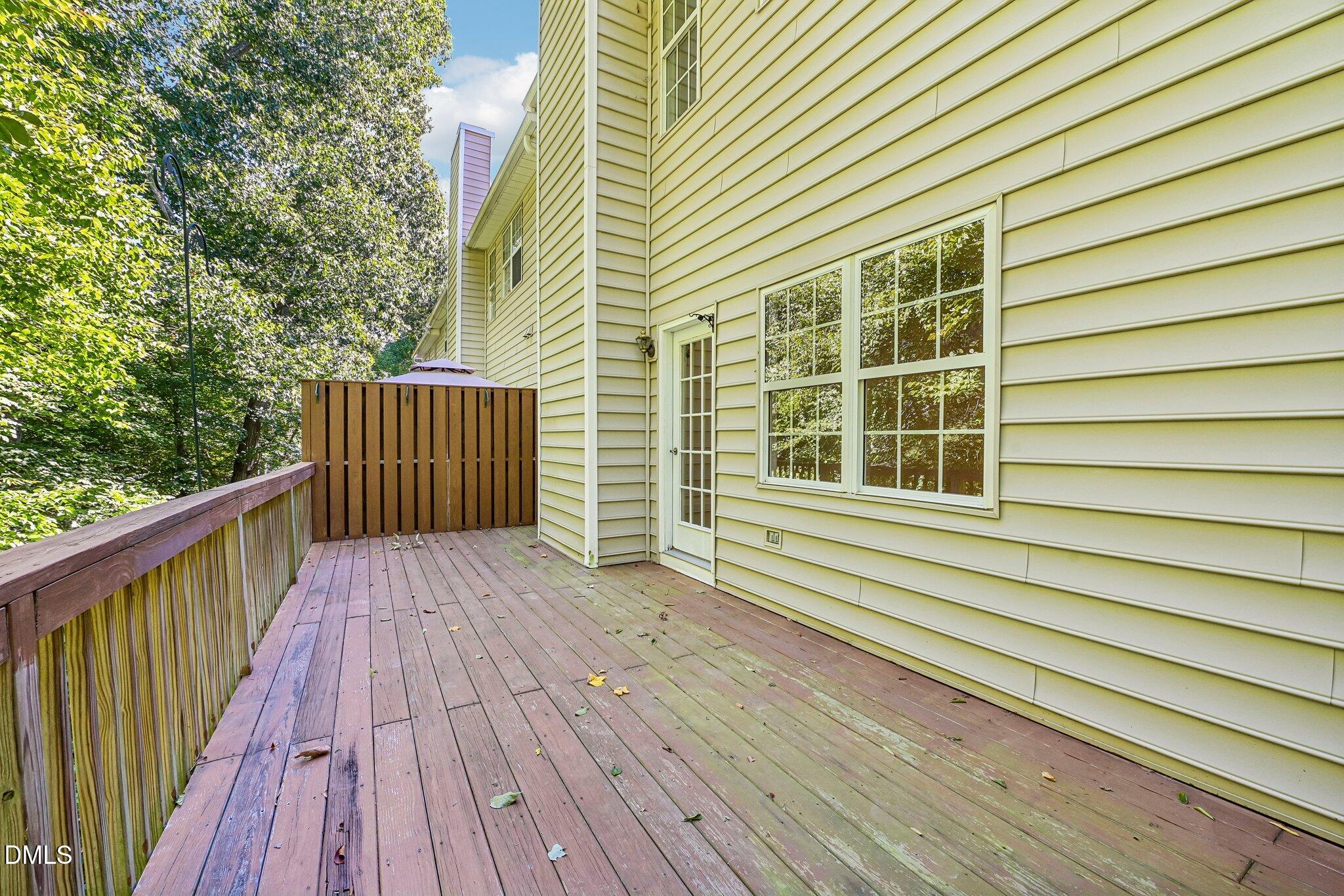 321 Silverberry Court Property Photo 32