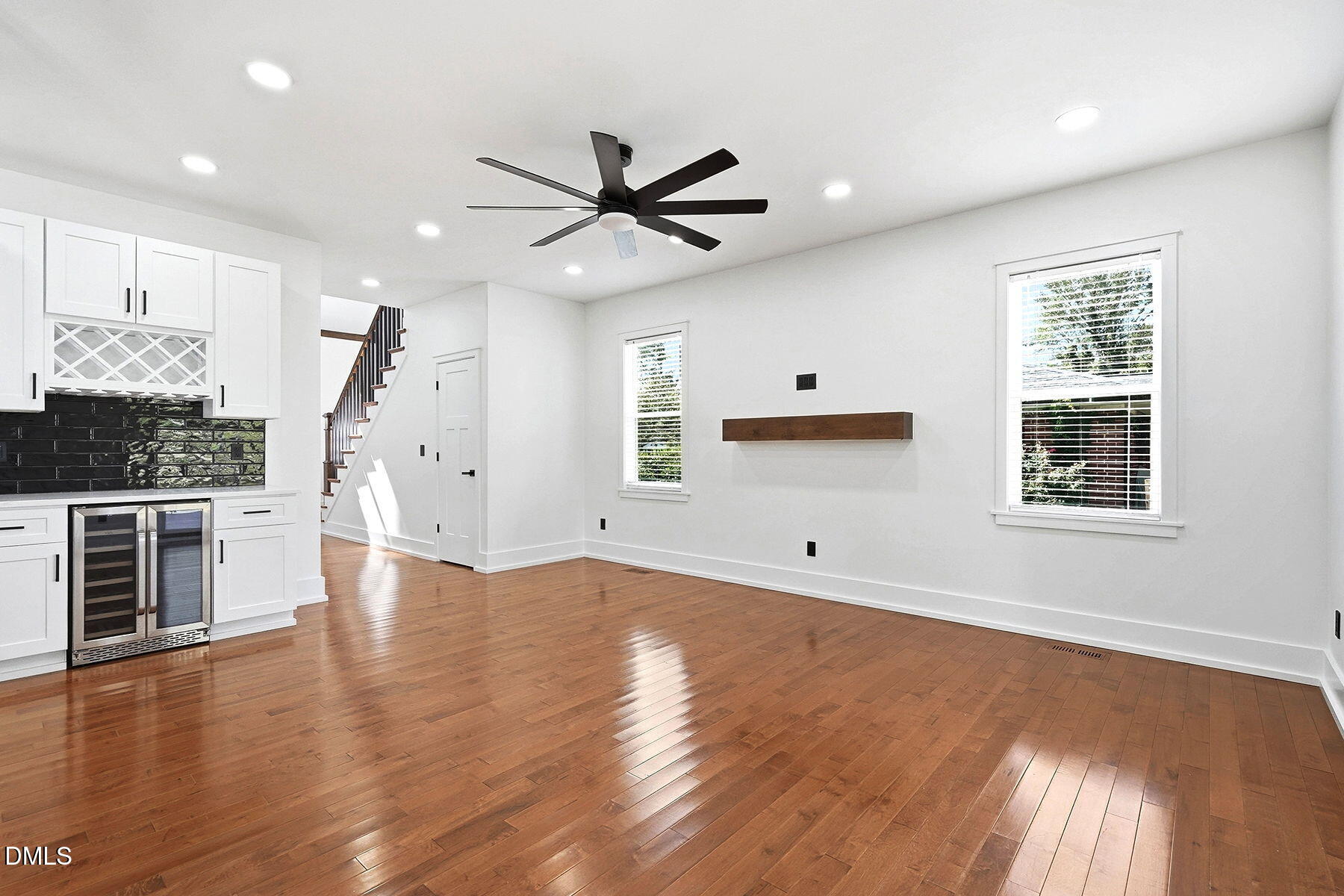 409 Hancock Street A Property Photo 9