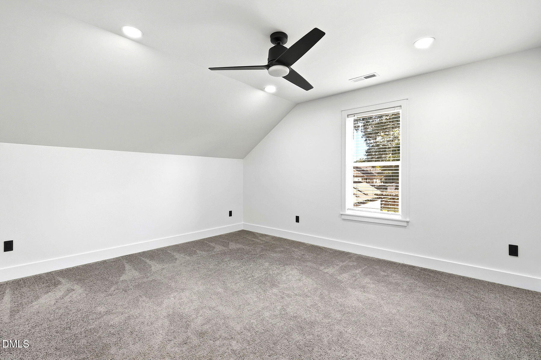 409 Hancock Street A Property Photo 20