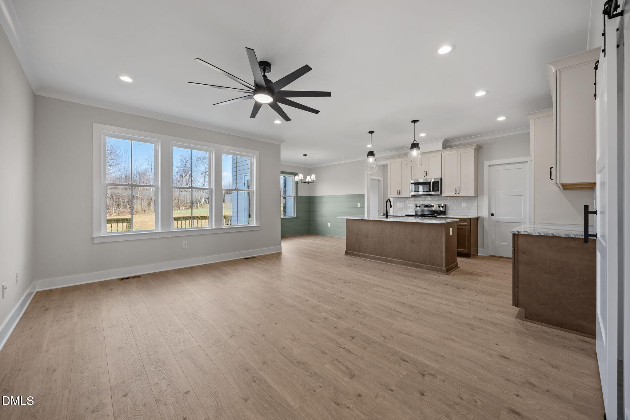 2042 Enon Road Property Photo 5