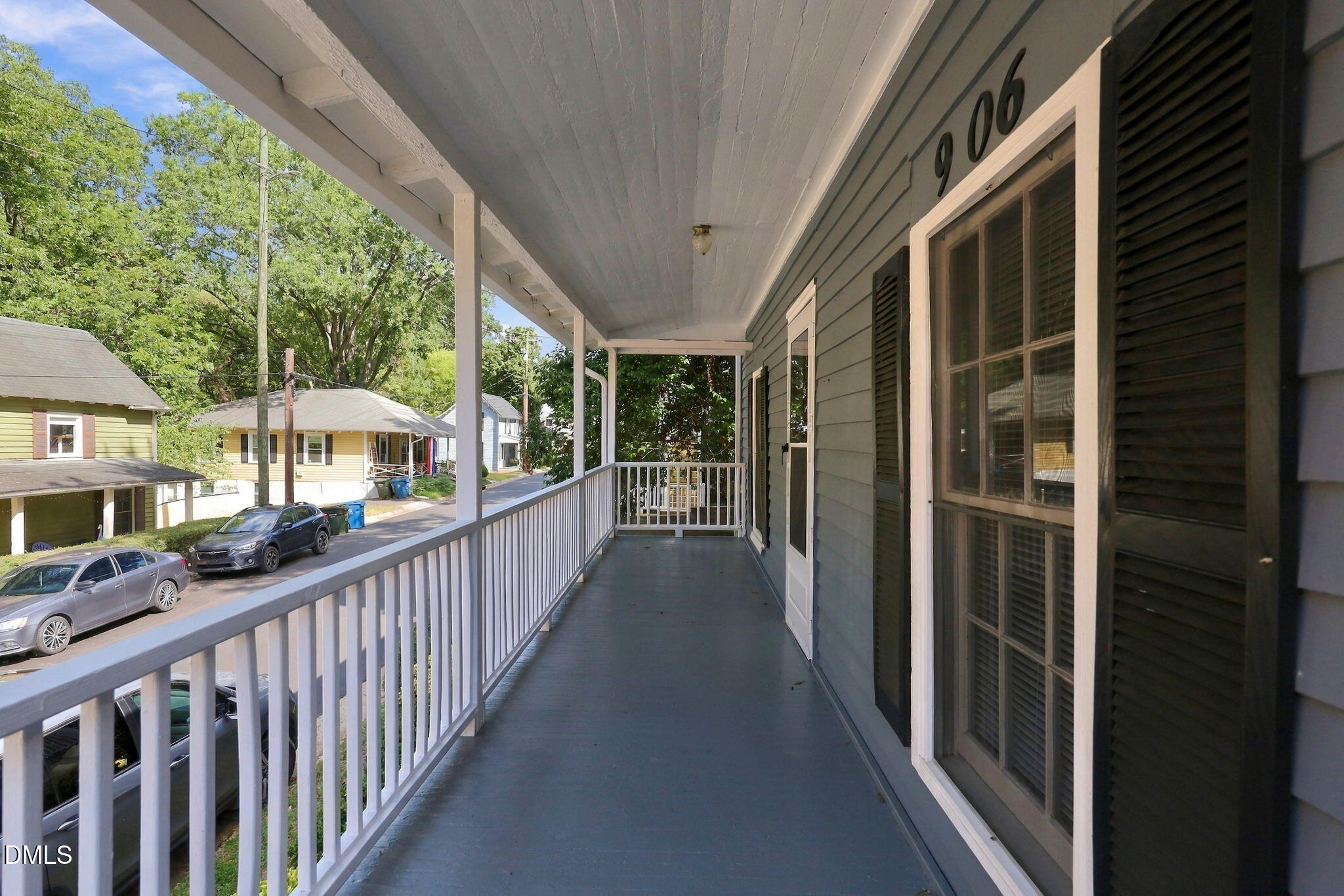 906 Orient Street Property Photo 3