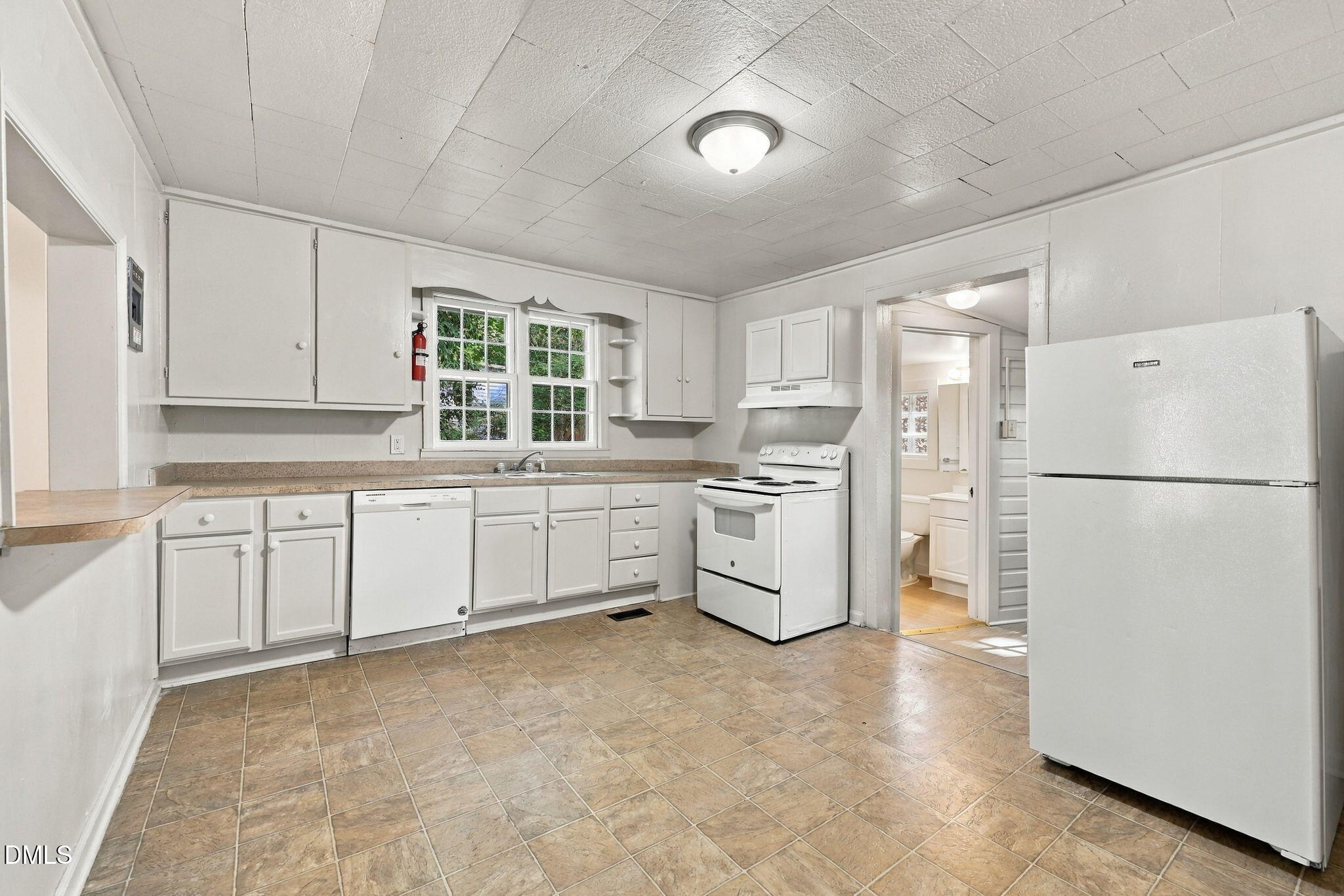906 Orient Street Property Photo 11