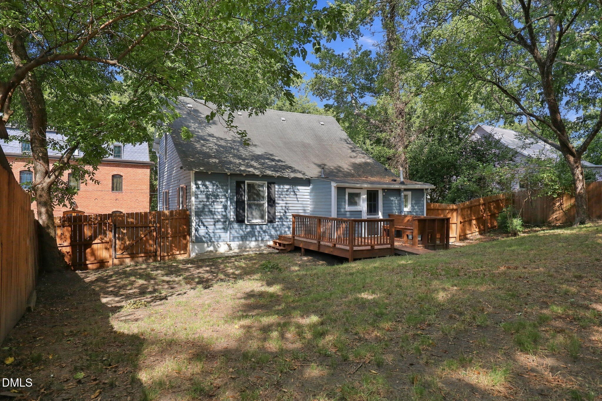 906 Orient Street Property Photo 28