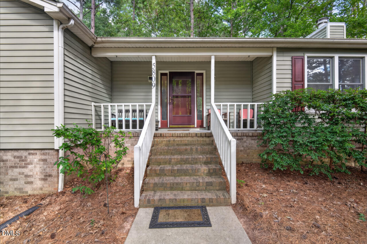 5809 Henner Place Property Photo 3