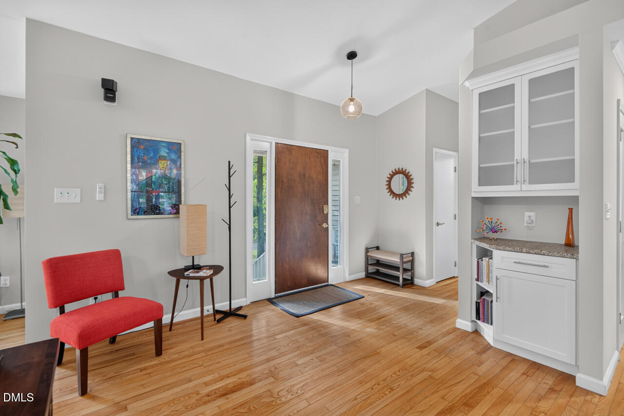 5809 Henner Place Property Photo 8