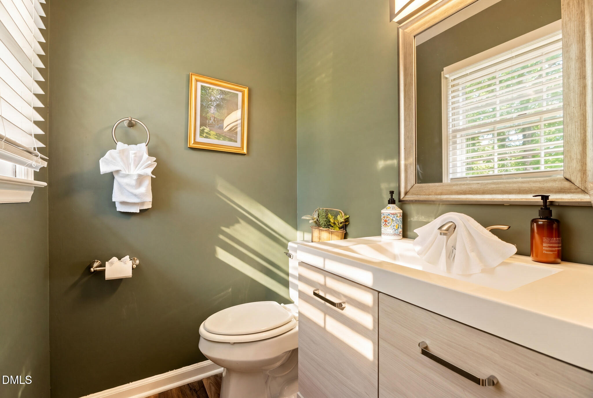 1208 W Murray Avenue Property Photo 13