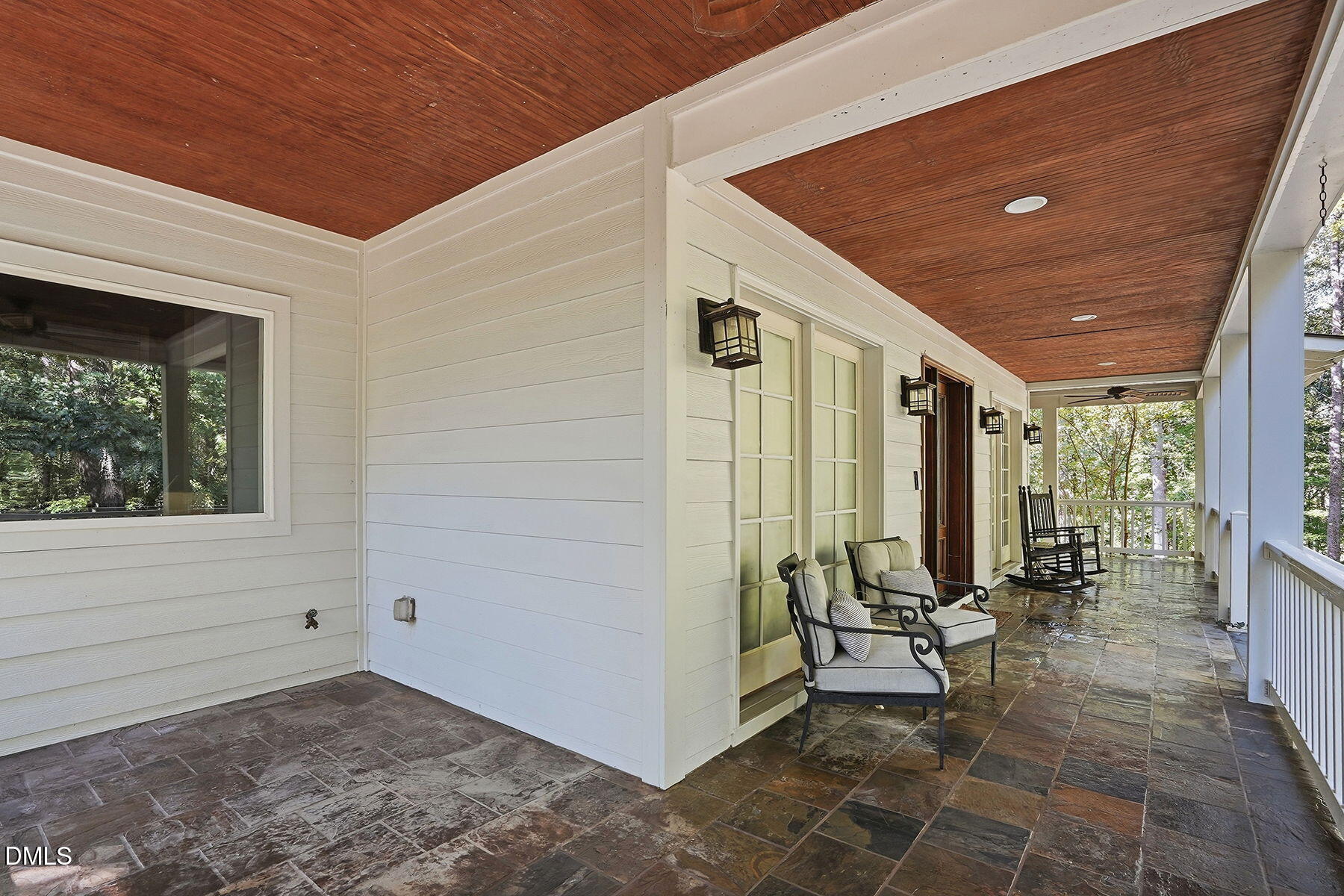 415 River Bluff Drive N Property Photo 10