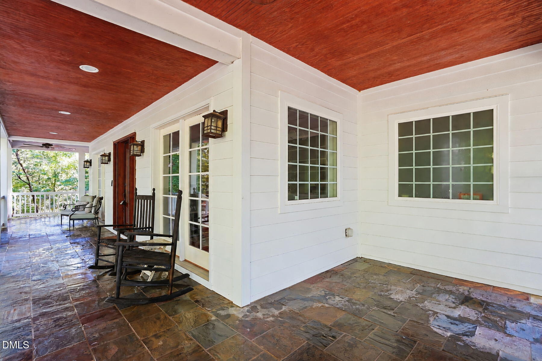 415 River Bluff Drive N Property Photo 11
