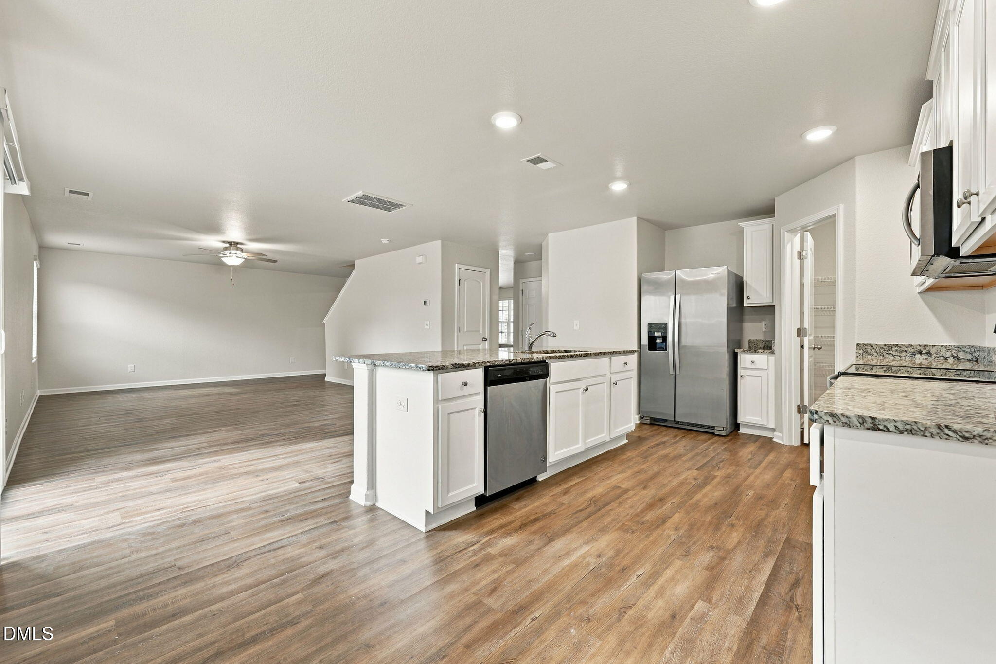 613 Howling Wind Drive Property Photo 3