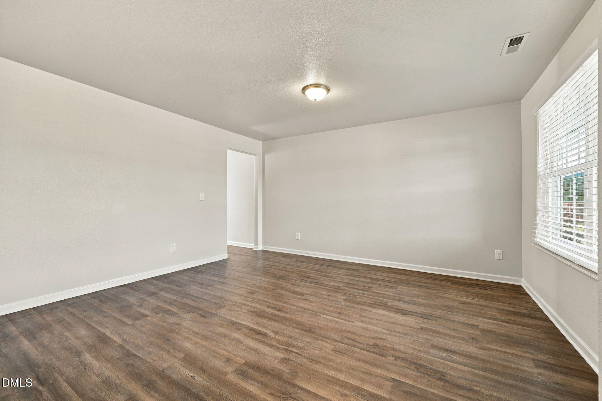 613 Howling Wind Drive Property Photo 8