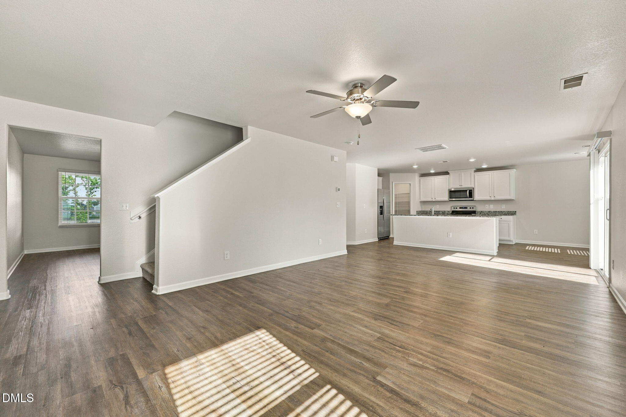 613 Howling Wind Drive Property Photo 12