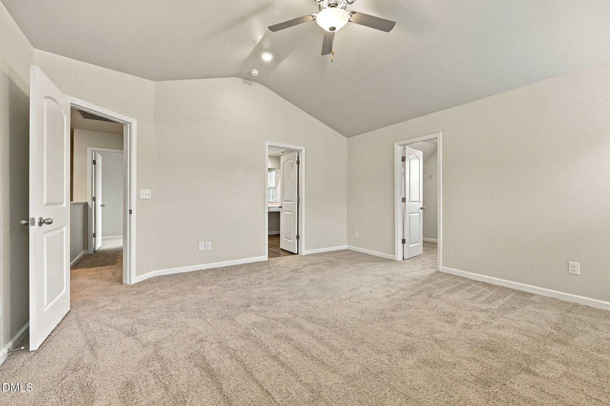 613 Howling Wind Drive Property Photo 15