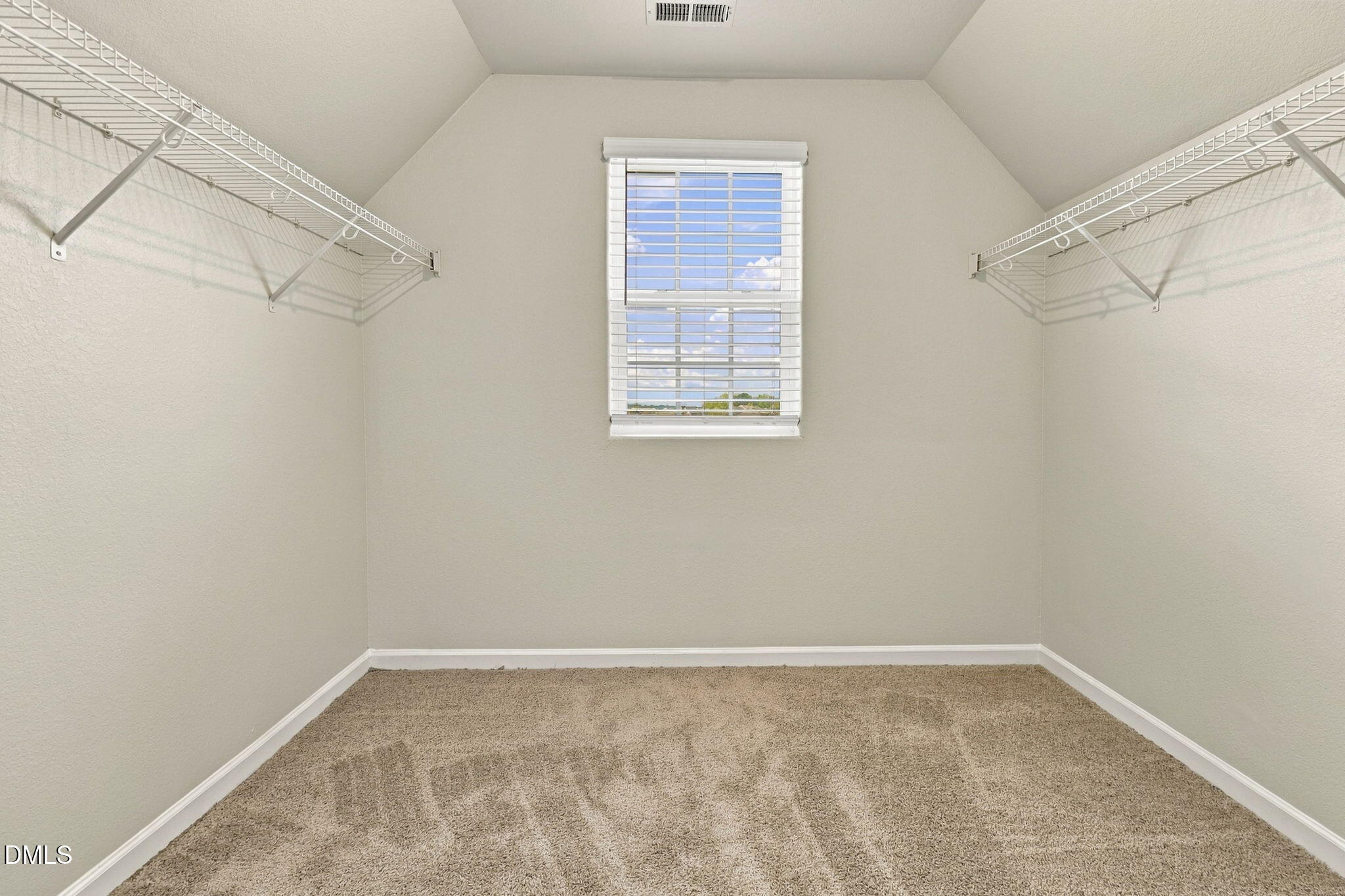 613 Howling Wind Drive Property Photo 17