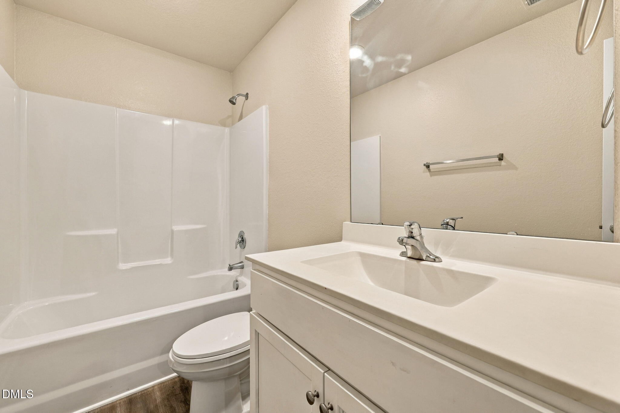 613 Howling Wind Drive Property Photo 24