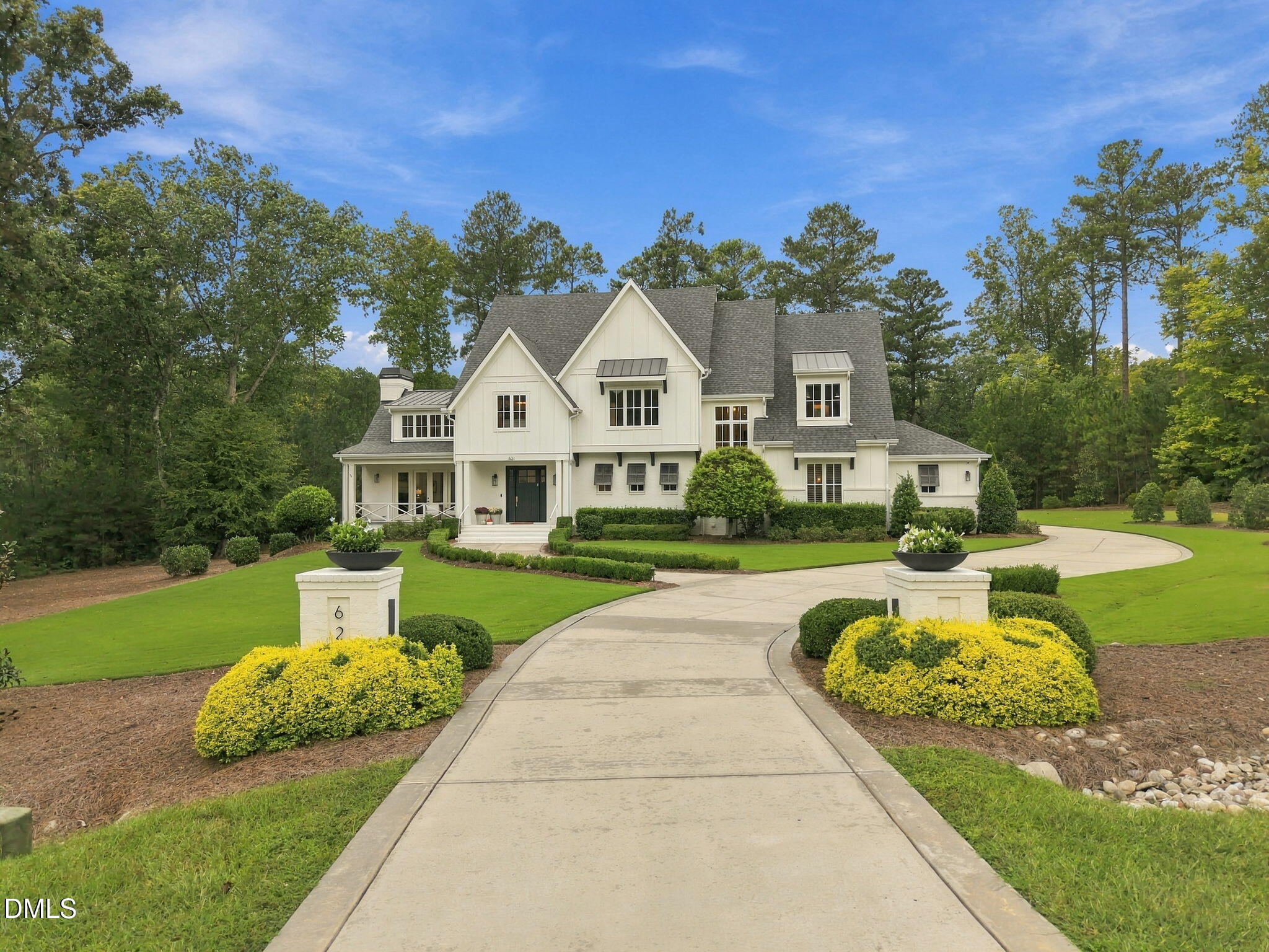 621 Carolina Crossings Drive Property Photo 2