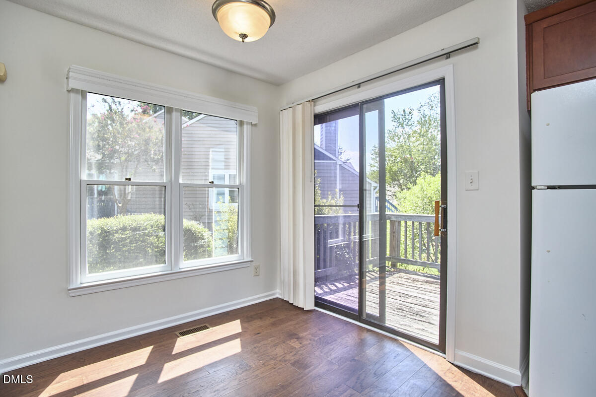 9 Hickory Wood Square Property Photo 9