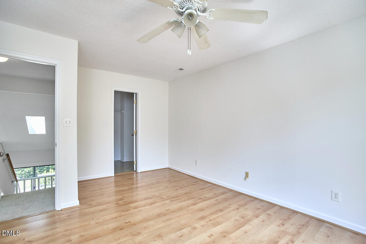 9 Hickory Wood Square Property Photo 17
