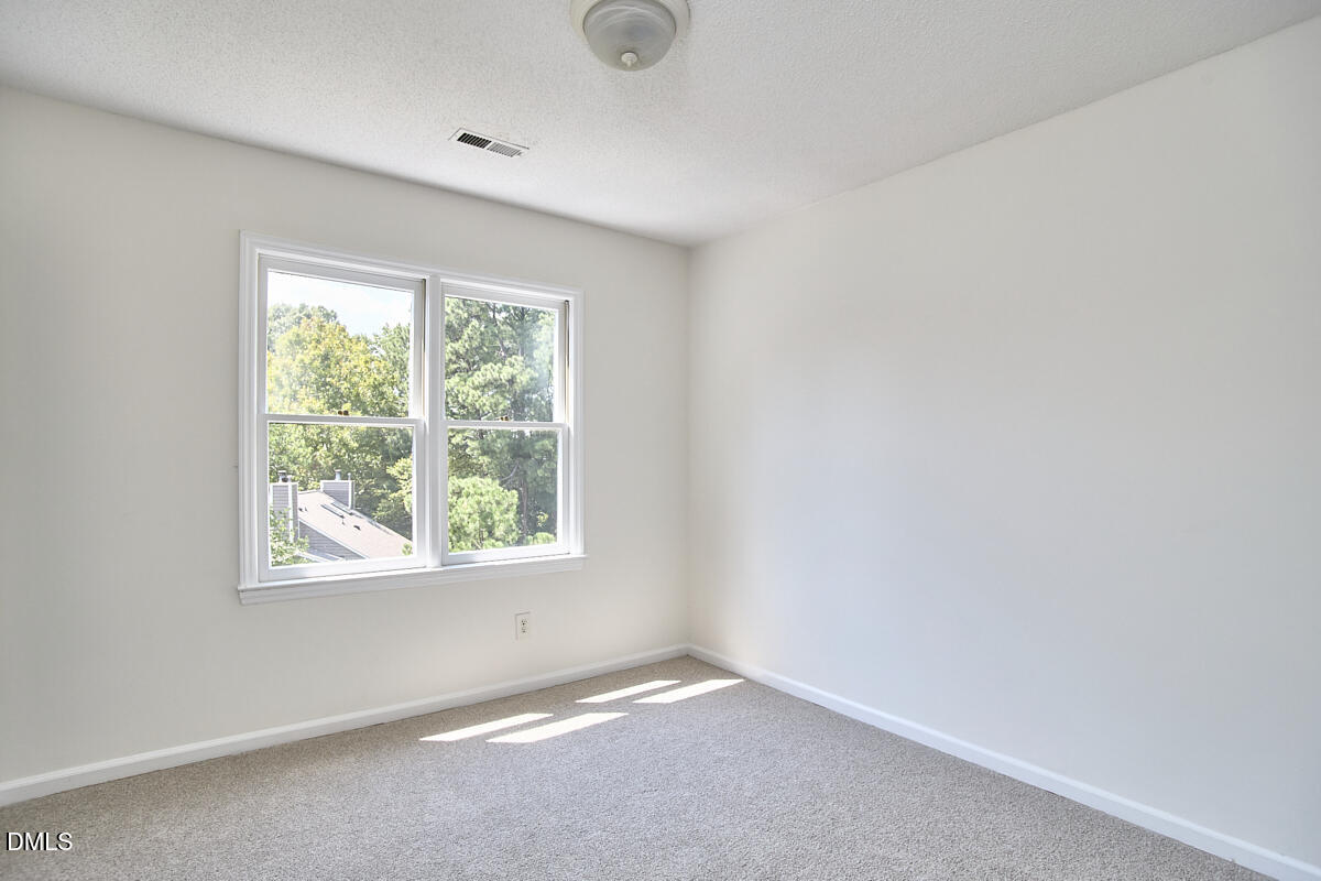 9 Hickory Wood Square Property Photo 19