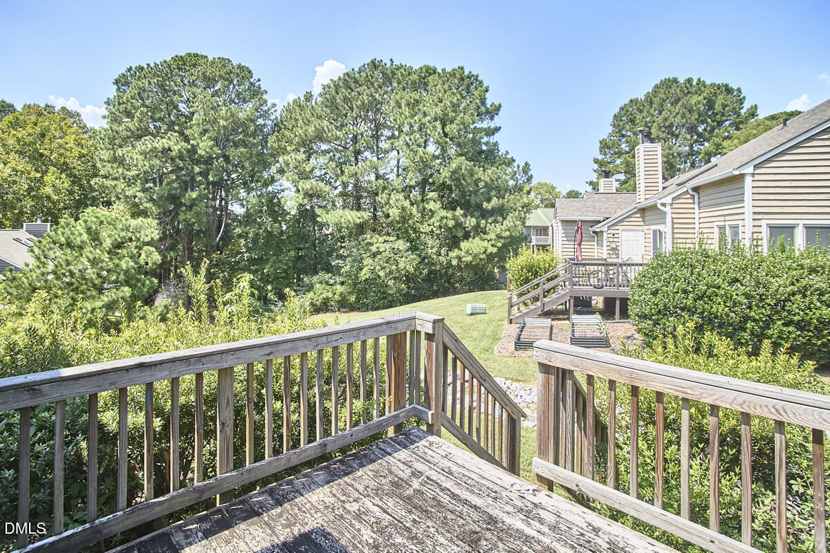 9 Hickory Wood Square Property Photo 23